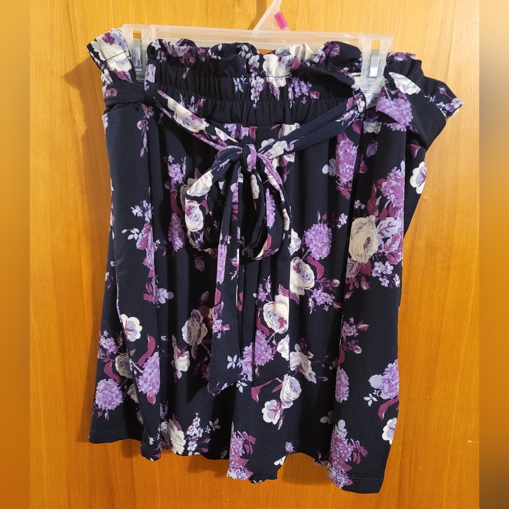Lularoe Ella shorts